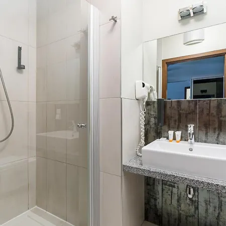 Mezzanine In 5 Star With Swimming Pool By Renters Апарт-отель