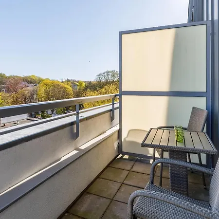 Mezzanine In 5 Star With Swimming Pool By Renters Апарт-отель