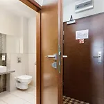 Mezzanine In 5 Star With Swimming Pool By Renters 아파트호텔 코워브제크