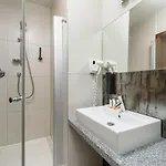 Mezzanine In 5 Star With Swimming Pool By Renters 코워브제크
