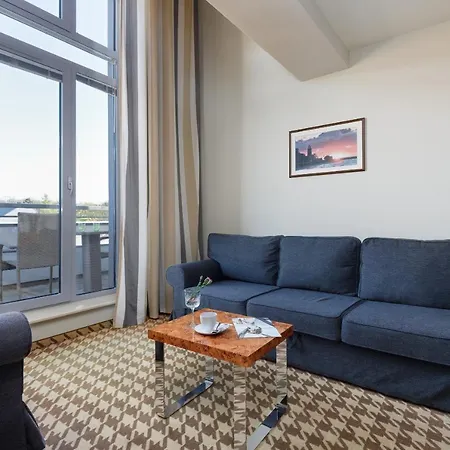 Aparthotel Mezzanine In 5 Star With Swimming Pool By Renters *